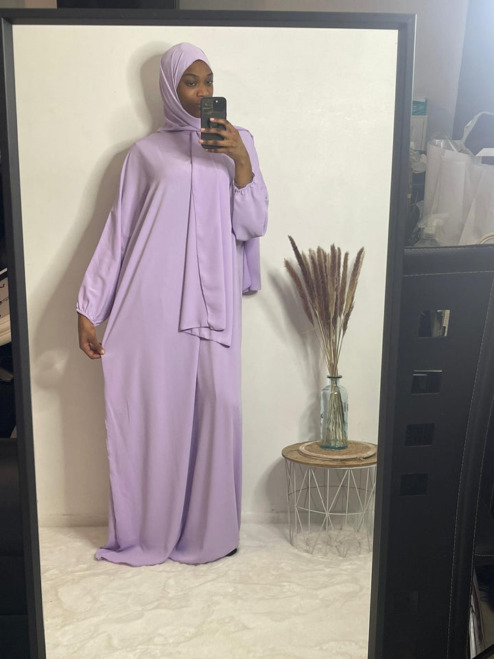 Abaya longue avec voile integré